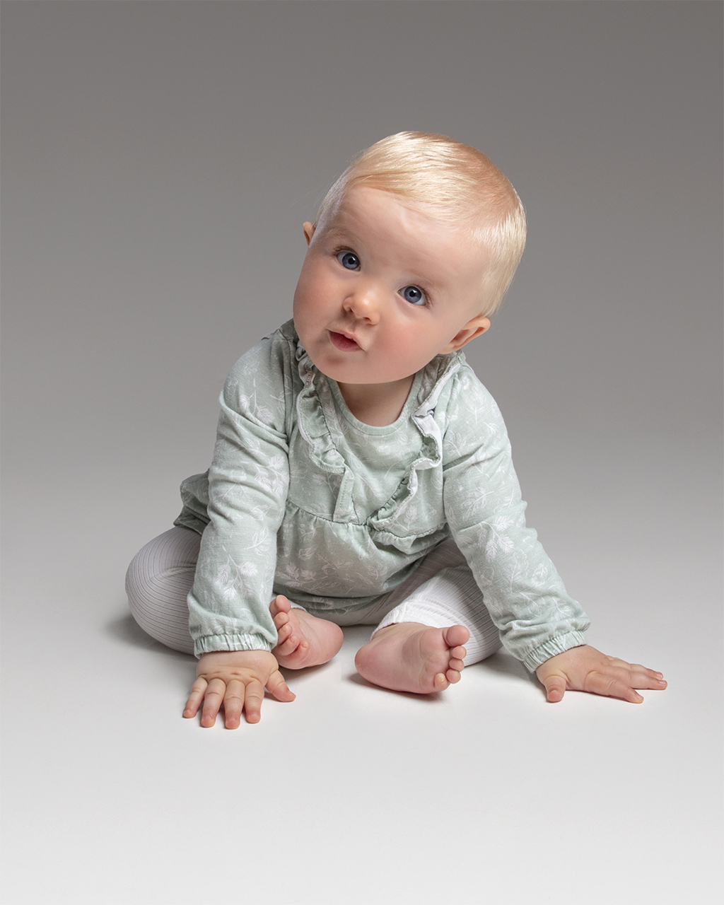 Baby Photography Hertfordshire | Baby Portraits – Ray Lowe Studios